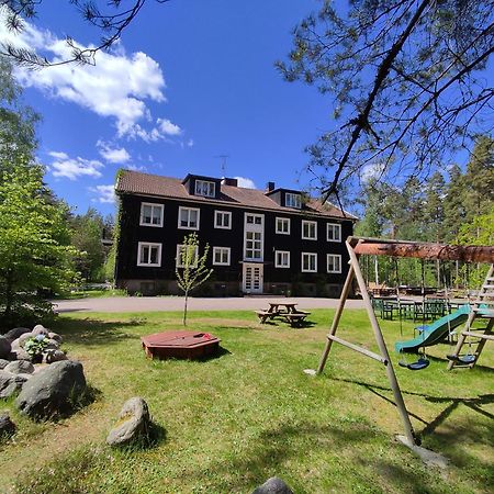 Villa Karlloesa - Bed And Breakfast Malilla Екстер'єр фото