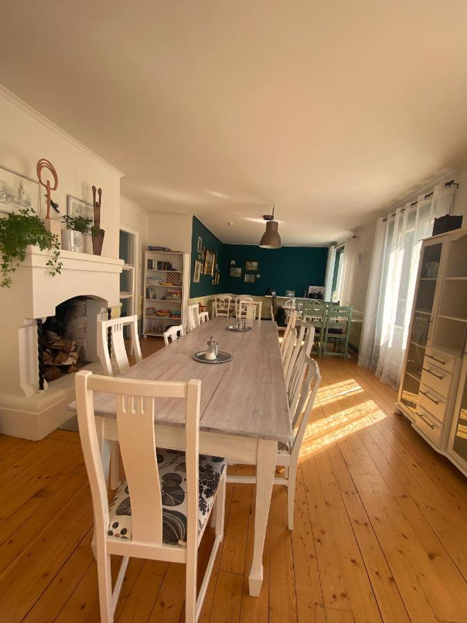 Villa Karlloesa - Bed And Breakfast Malilla Екстер'єр фото
